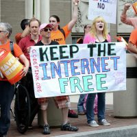 FCC Votes to Overturn Net Neutrality Regulations