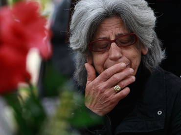 60-year-old Greek musician and his 91-year-old mother jump to their deaths because of financial crisis