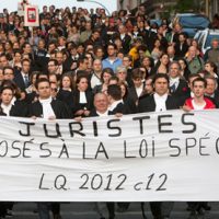 Lawyers against law: Montreal legal eagles parade against anti-rally bill