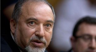 Israeli defence minister warns IDF will stop at nothing to win in Gaza and Lebanon