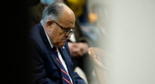 Federal Agents Execute Raid Giuliani’s Home, Signaling Turning Point in Probe Into Ukraine Dealings