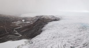 Rainfall Observed at Peak of Greenland Ice Sheet for First Time on Record