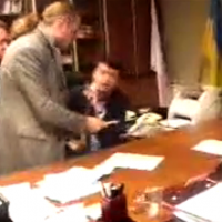Humiliation: Ukrainian MP & thugs beat state TV Channel head into resigning (VIDEO)