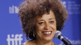 Angela Davis: 'Democratic Party Is Just as Linked to the Corporate Capitalist Structure as the Republican Party'