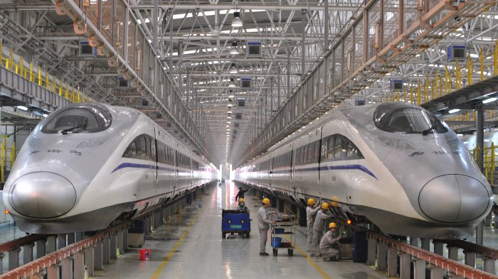 China’s high-speed rail is so popular, it’s hurting the domestic airline industry